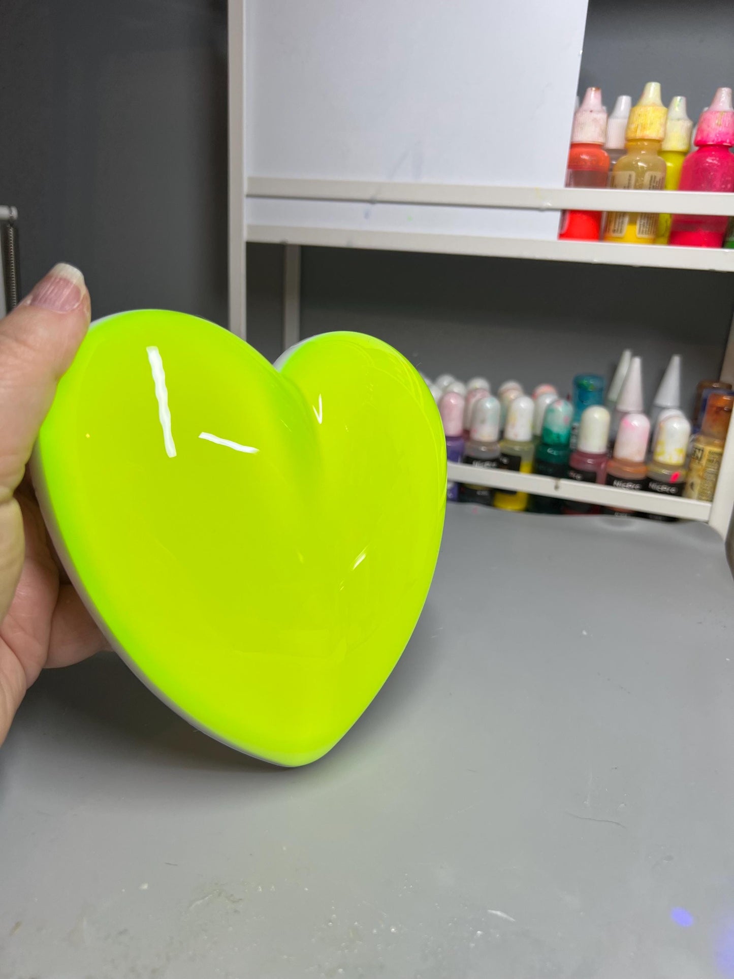 Neon Yellow Resin Heart Wall Art – Acid Lime Pop Art Decor, Glossy Dopamine Heart Sculpture