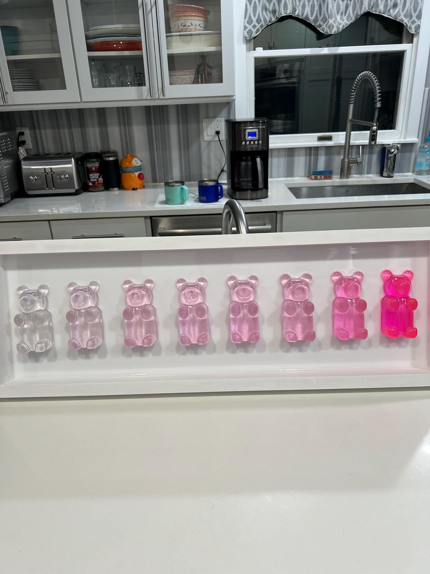 Jumbo Pink Ombre Resin Gummy Bear Wall Art: 3D Pop Art Decor