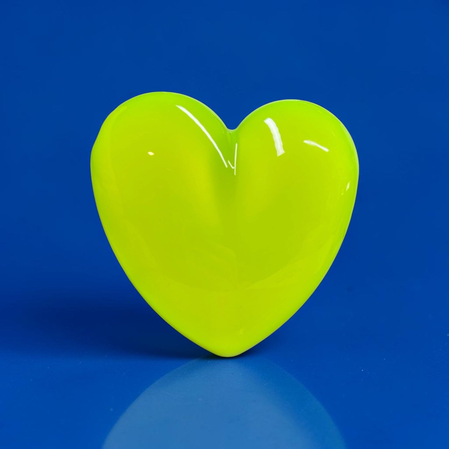 Neon Yellow Resin Heart Wall Art – Acid Lime Pop Art Decor, Glossy Dopamine Heart Sculpture