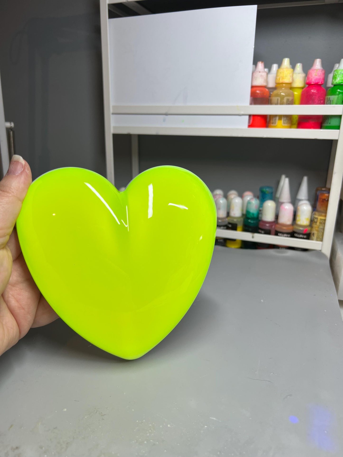 Neon Yellow Resin Heart Wall Art – Acid Lime Pop Art Decor, Glossy Dopamine Heart Sculpture