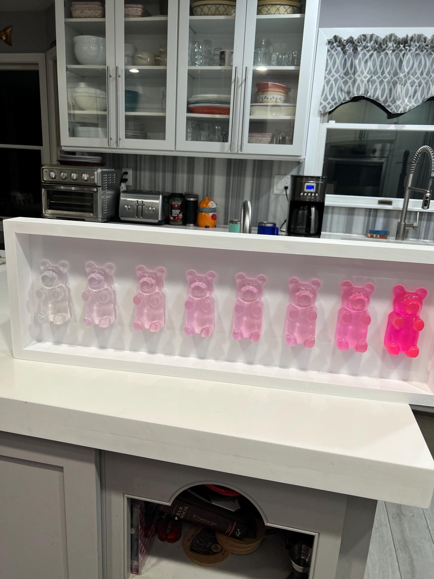 Jumbo Pink Ombre Resin Gummy Bear Wall Art: 3D Pop Art Decor